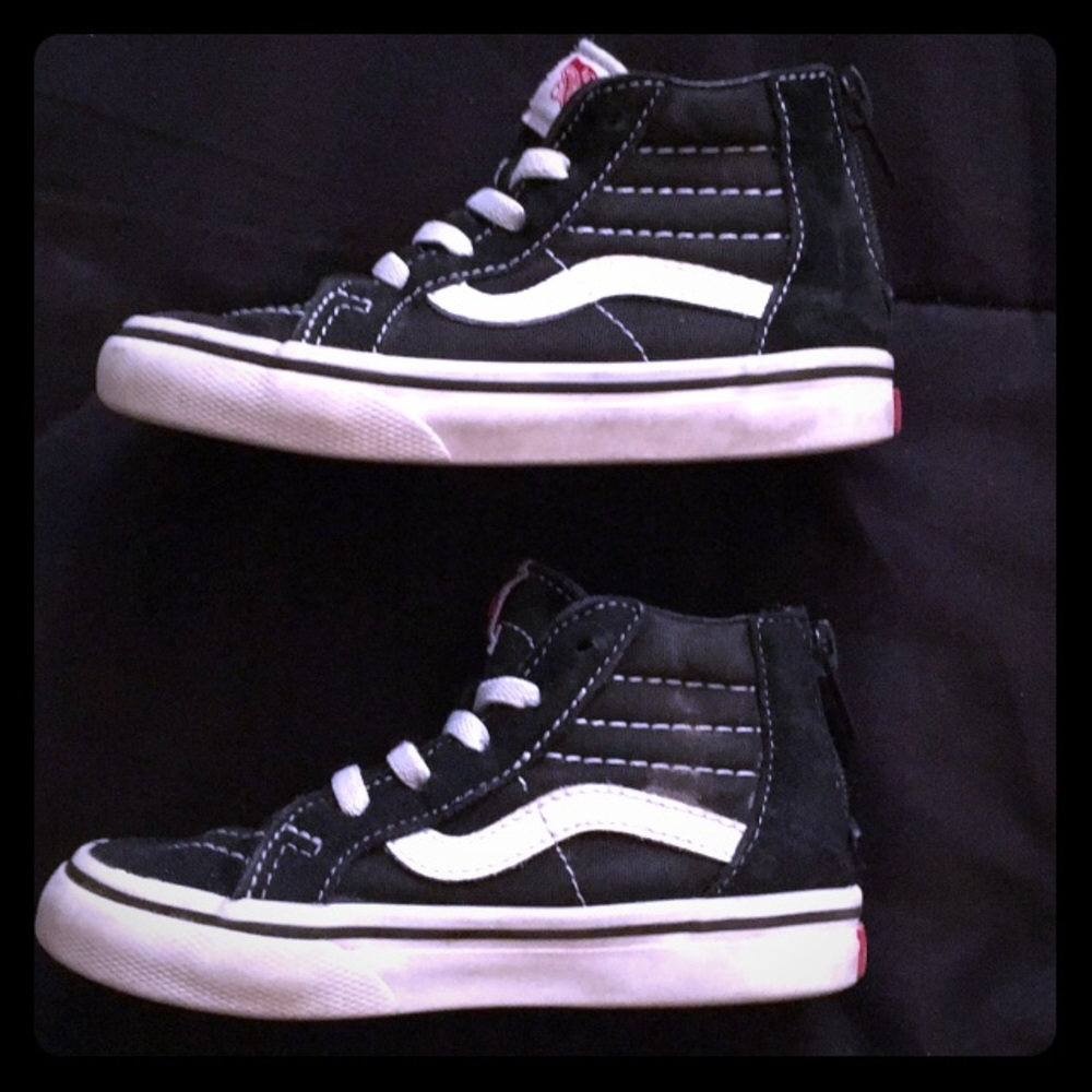 High top vans🖤